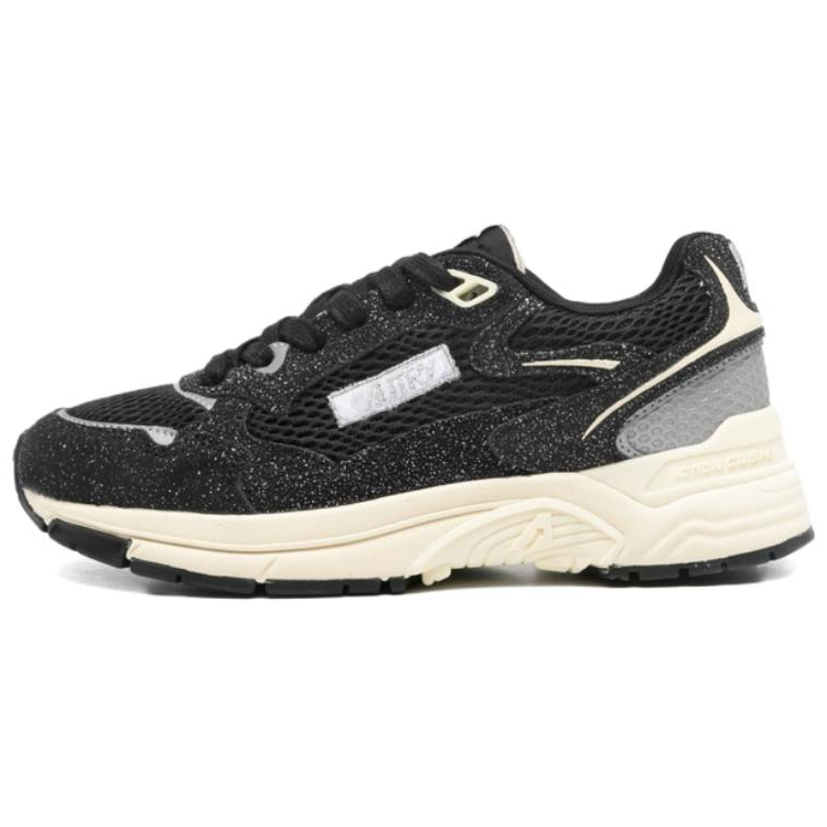 AUTRY Low top Casual Shoes Women's Black