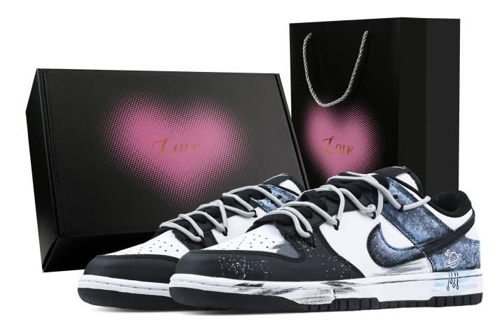 Nike Nike Dunk Universe Heart Box Slip Resistant Abrasion Resistant Low top Skateboard Shoes Unisex Black Blue
