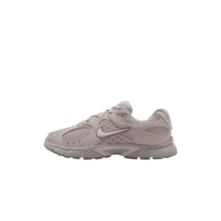 Nike Nike V5 RNR Low top Running Shoes Unisex