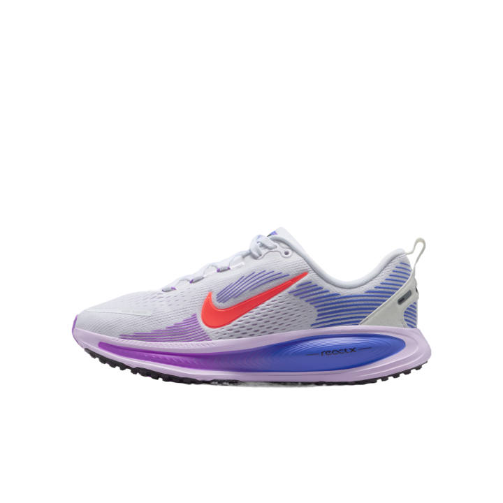 Nike Nike Vomero 18 Low top Running Shoes Unisex