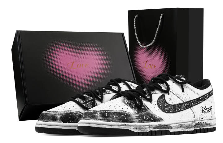 Nike Nike Dunk Star Trace 1 Heart Box Abrasion Resistant Low top Skateboard Shoes Unisex Black White