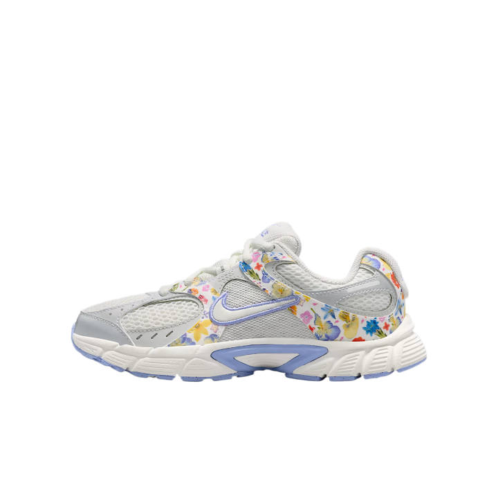 Nike Nike V5 RNR Low top Casual Shoes Unisex