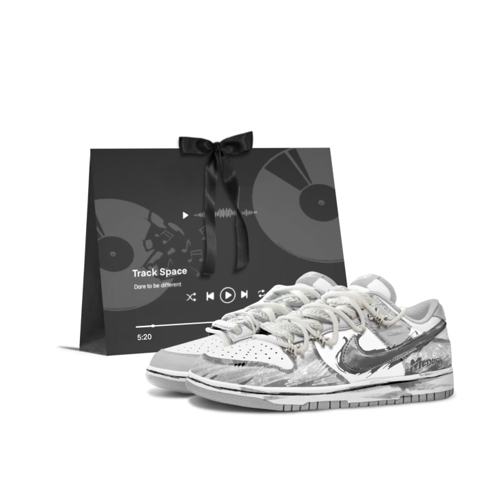 Nike Nike Dunk Cow Leather Cushioning Abrasion Resistant Slip Resistant Low top Skateboard Shoes Unisex Silver Gray