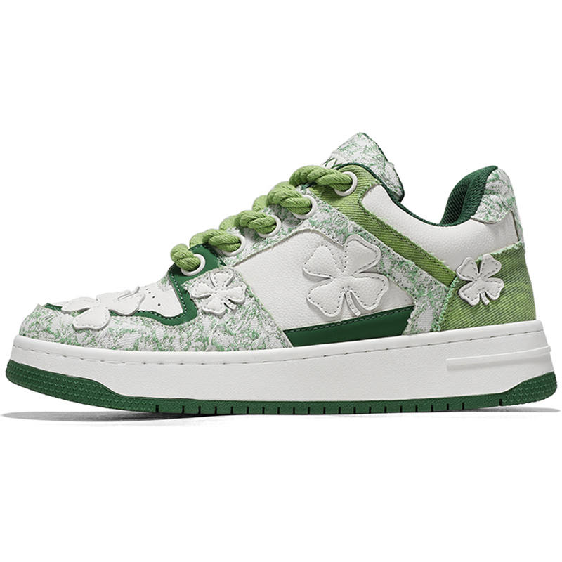 LUCKY BRAND Four Leaf Clover Mid top Skateboard Shoes Unisex