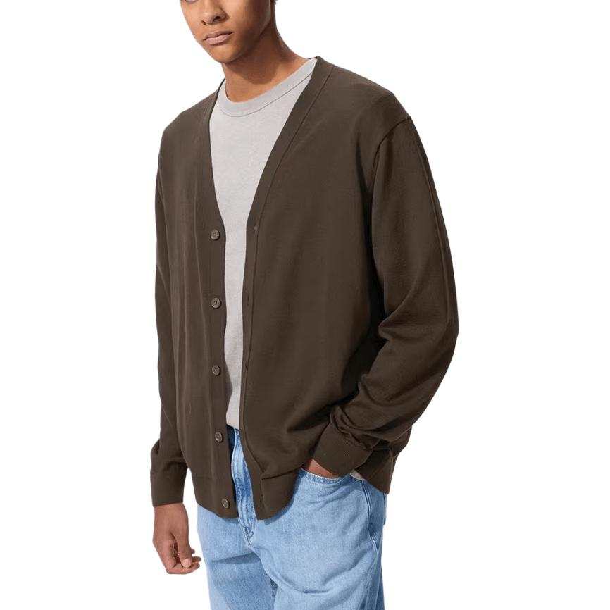 UNIQLO Knitwear Men's Dark Umber V Neck Moderate