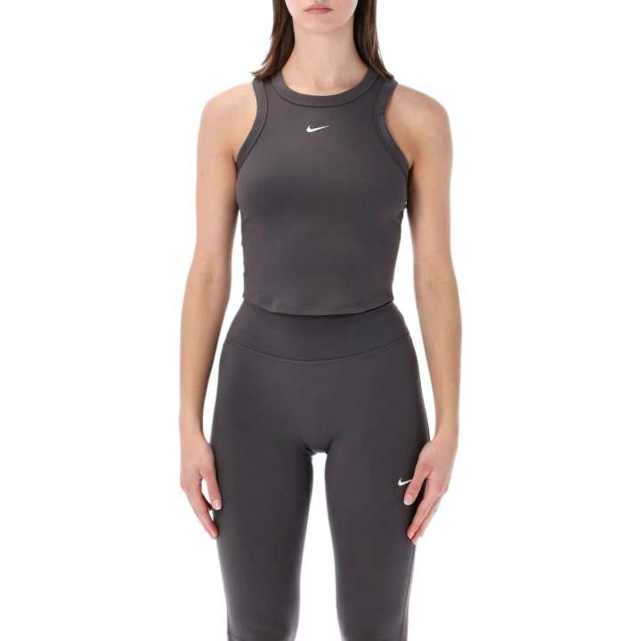 Nike Nike One Fitted Dri-FIT Cropped Tank Top