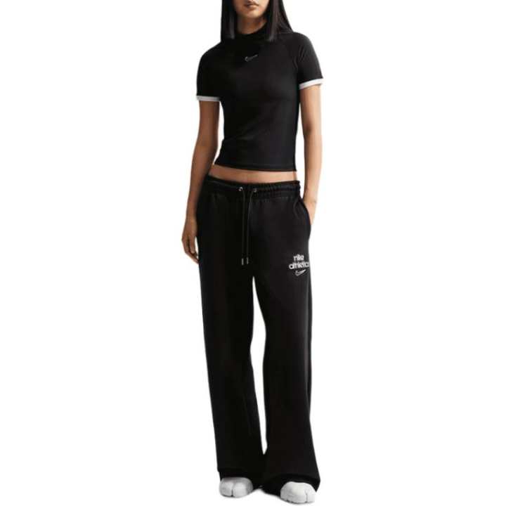 Nike Nike T Shirts Women's Black Crew Neck