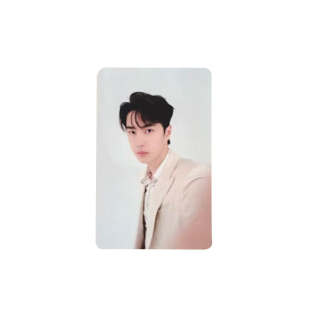YH YUE HUA Entertainment Wang Yibo Luhua Family Macau Concert Offline Card Photocards 1 Pc