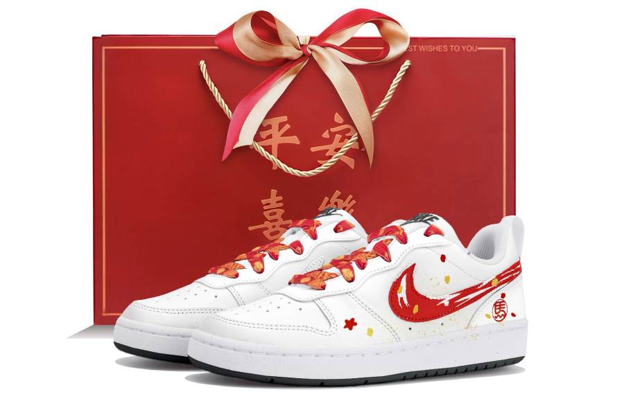 Nike Nike Court Borough Red Feather Saddle Mark Low top Kids' Skateboarding Shoes White Red Teenagers