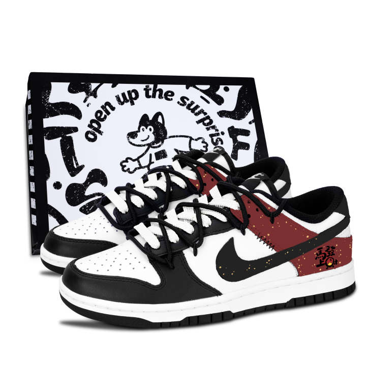Nike Nike Dunk Black & White Panda, Red Galloping Horse For Auspicious Year Abrasion Resistant Abrasion Resistant Low top