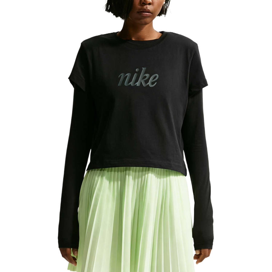 Nike Nike Sportswear Club T Shirts Women's Black/Charcoal Gray Crew Neck Moderate