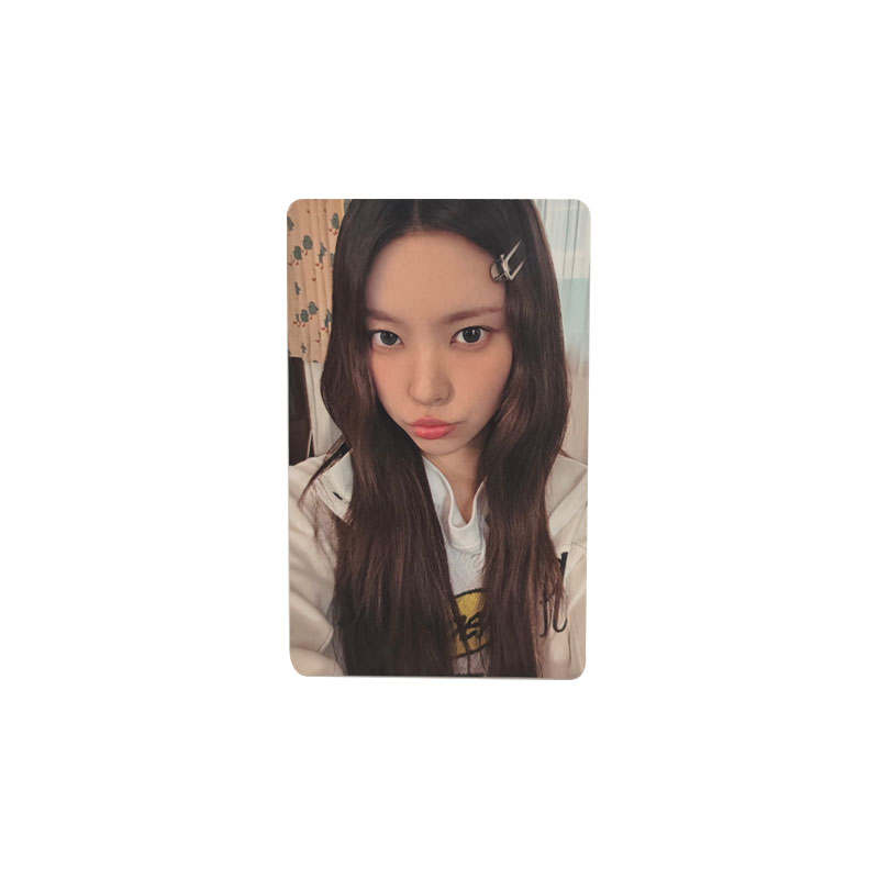 HYBE Illit Japanese Exclusive 1st Single Japan Tower Store, Luo Ye, Lucky Card Photocards 1 Pc