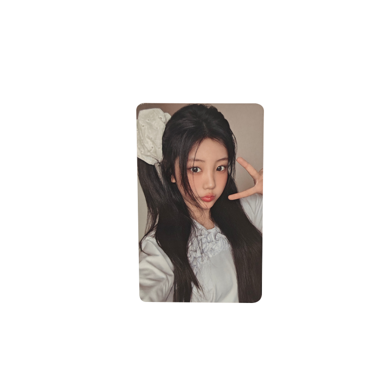 HYBE Lee Wonhee ILLIT/Official 1st Single Japan Tower Store, Lucky Card Photocards 1 Pc