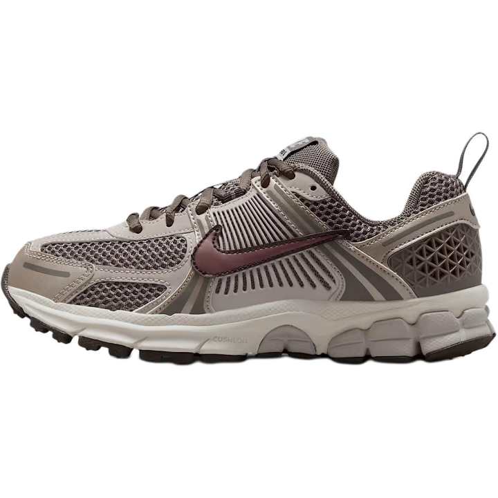 Nike Nike Vomero 5 Low top Running Shoes Light Pink Unisex