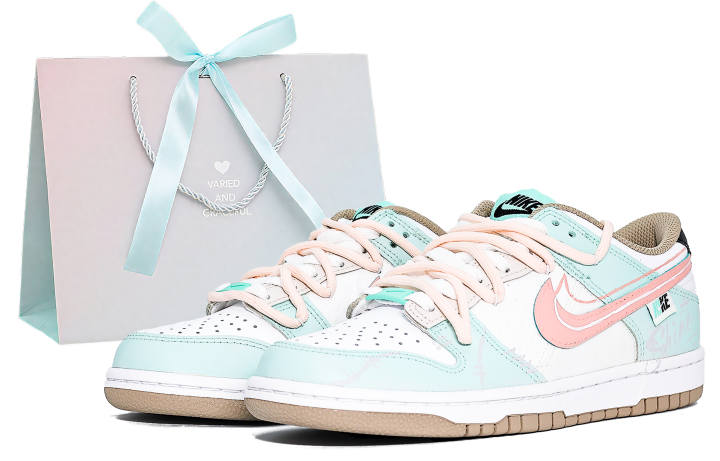 Nike Nike Dunk Abrasion Resistant Abrasion Resistant Low top Skateboard Shoes Women's Mint