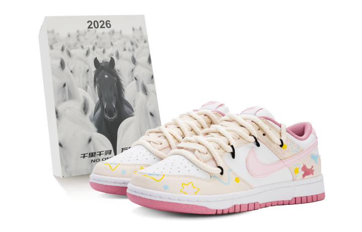 Nike Nike Dunk Abrasion Resistant Slip Resistant Low top Skateboard Shoes Women's White Pink