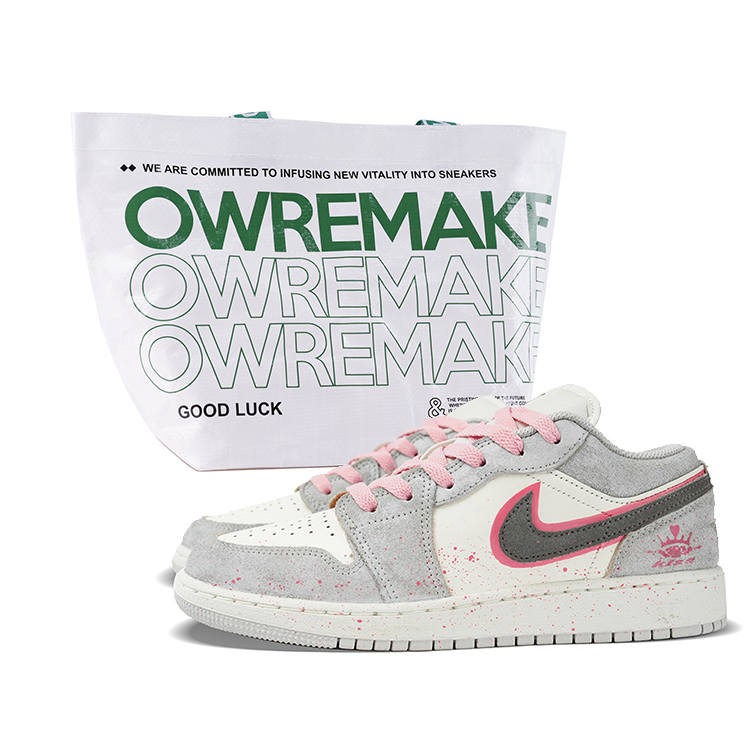 Jordan Jordan Air Jordan 1 Slip Resistant Abrasion Resistant Low top Skateboard Shoes Women's Gray Pink
