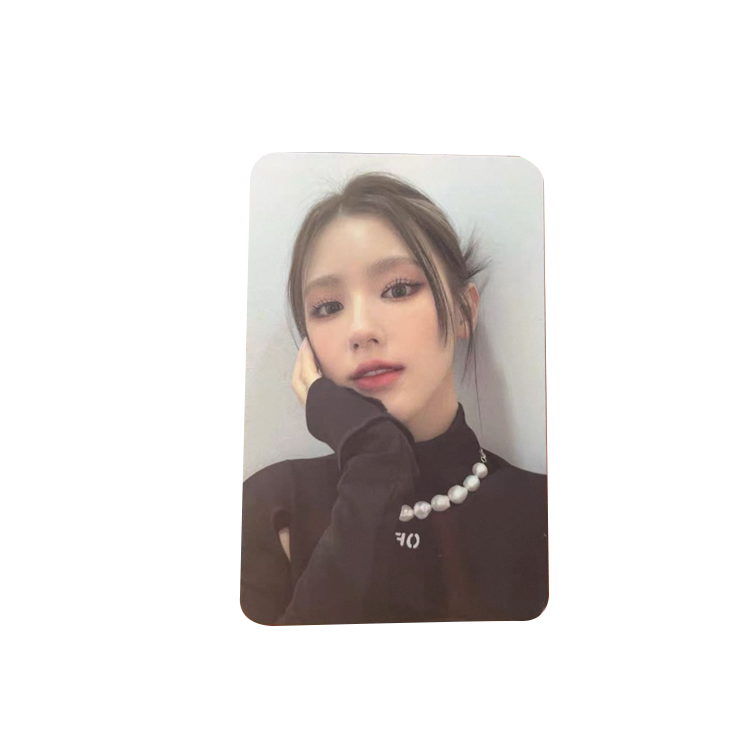 CUBE ENTERTAINMENT GI DLE Girls' Generation, 1st Album Photocards 1 Pc