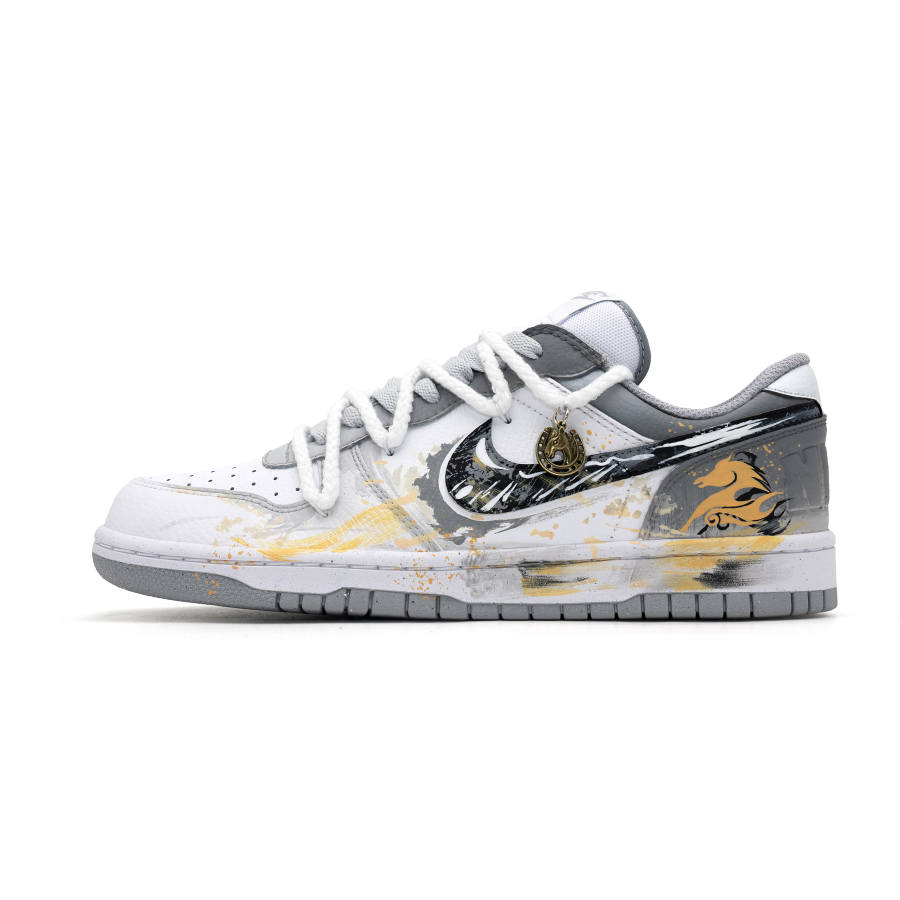 Nike Nike Big Year Of The Horse Fortune Thermal Height Increasing Low top Skateboard Shoes Men's White Gray