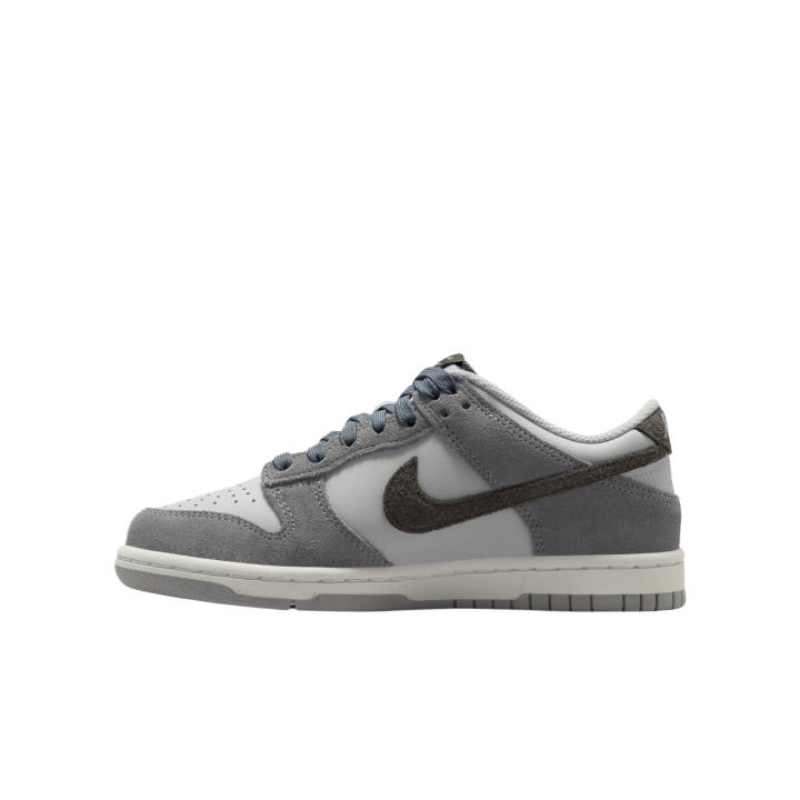 Nike Nike Low top Skateboard Shoes Unisex
