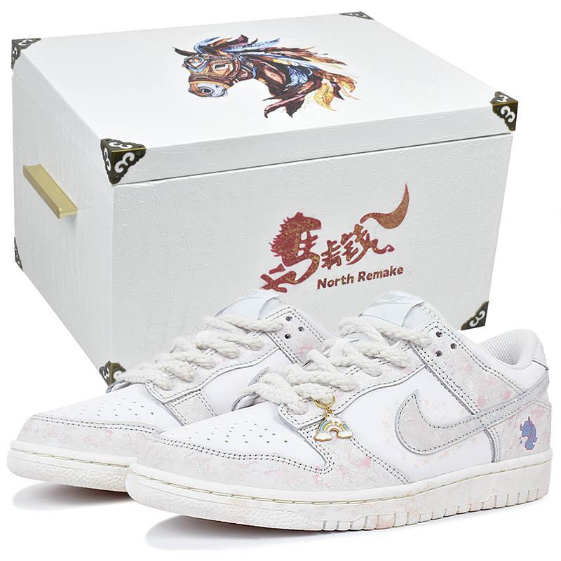 Nike Nike Dunk Slip Resistant Anti Kick Abrasion Resistant Low top Kids' Skateboarding Shoes Teenagers