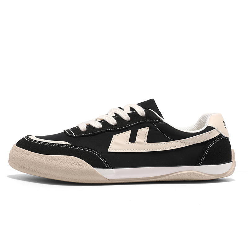 WARRIOR Offline Store High Quality Couple Casual Shoes Lightweight Low top Canvas Shoes Unisex