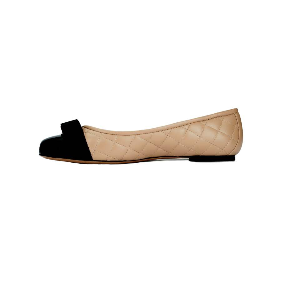 FERRAGAMO Varina Leather Casual Shoes 1cm Women's Black & New Beige