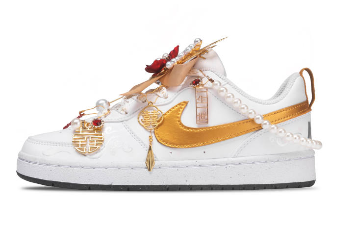 Nike Nike Court Force Low top Skateboard Shoes Women's Gold