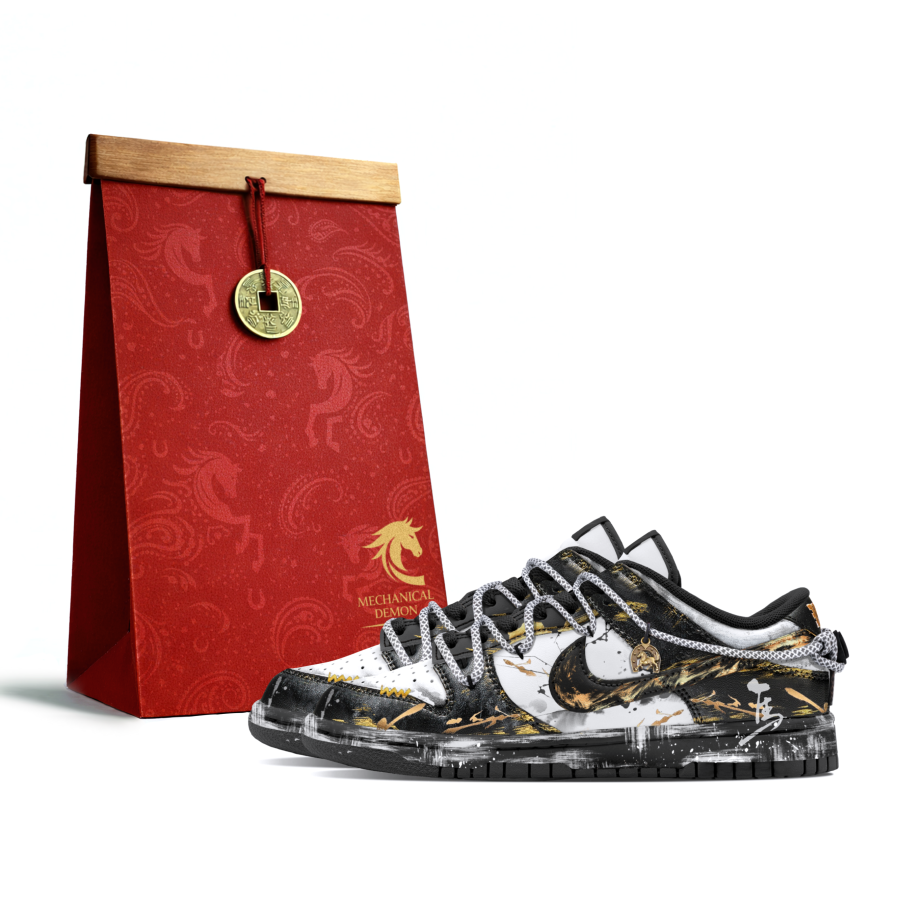 Nike Nike Dunk Low Retro Mechanical Magic, Ink Power Horse Abrasion Resistant Low top Skateboard Shoes Women's Black Gold
