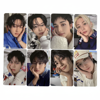 JYP ENTERTAINMENT Stray Kids Desk Calendar Bonus One Click Full Set Purchase Photocards 8 Pcs