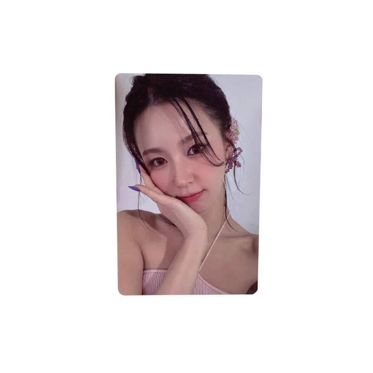 CUBE ENTERTAINMENT CUBE ENTERTAINMENT G I DLE Everyone Mini7 'I SWAY' Photocards 1 Pc