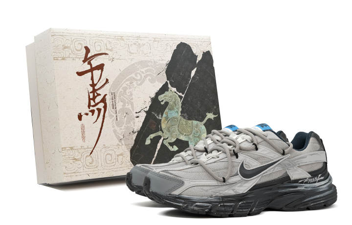 Nike Nike Initiator Running Shoes Unisex Gray