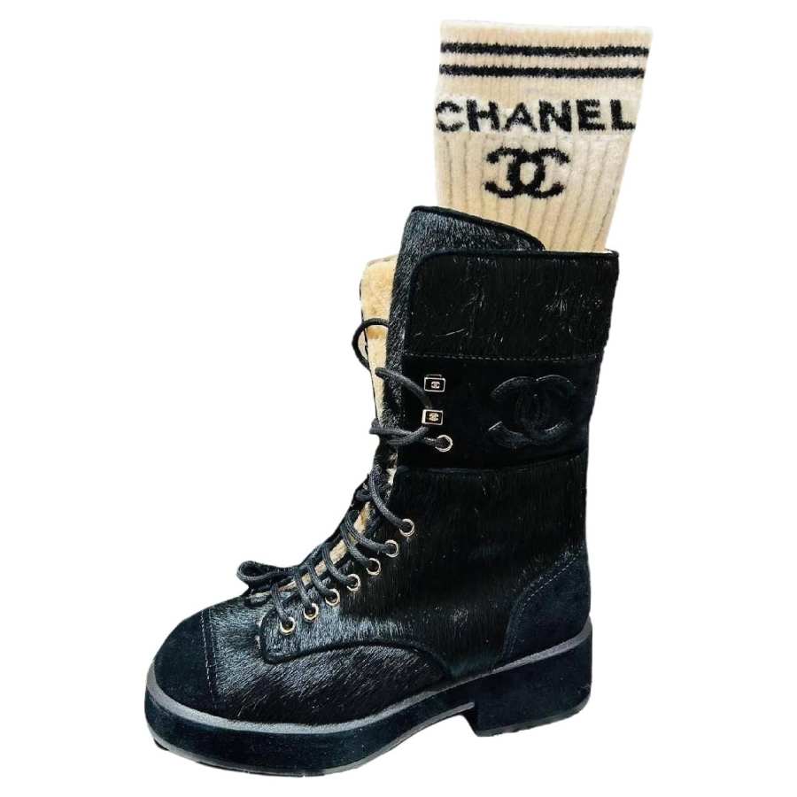CHANEL 22B Crew Snow Boots Women's Black