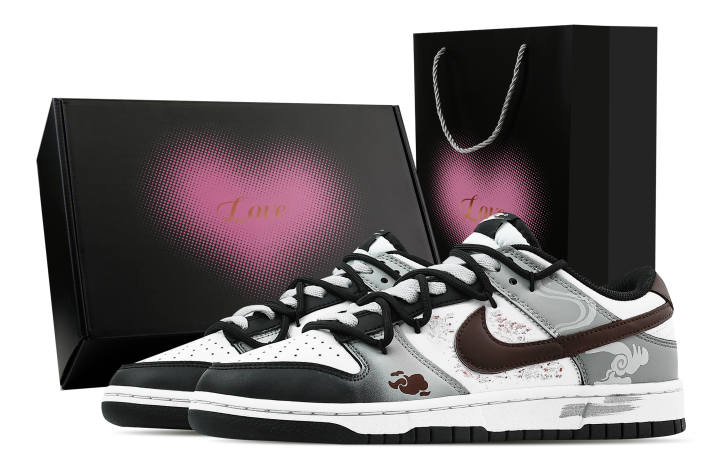 Nike Nike Dunk Cloud Peaks 1 Heart Box Slip Resistant Abrasion Resistant Low top Skateboard Shoes Unisex Black Gray