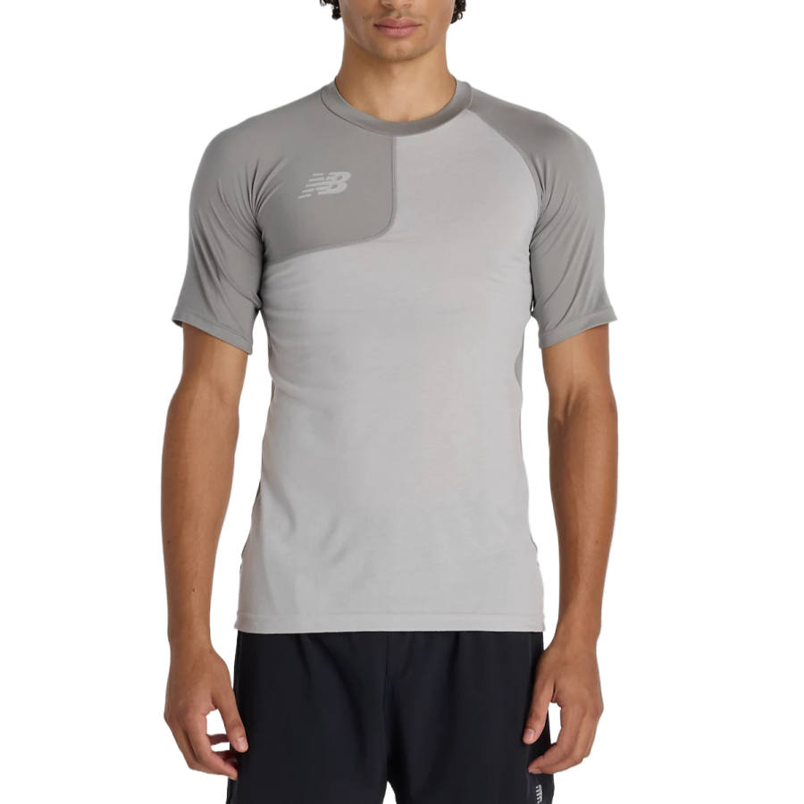 New Balance New Balance Asym Short Sleeve Top Right T Shirt Men's