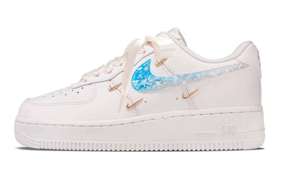 Nike Nike Maris Sal Ice Blue Leather Cushioning Slip Resistant Low top Skateboard Shoes Women's Blue White