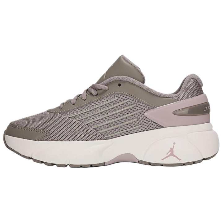 Jordan Jordan Trunner Basketball Shoes Women's Umber