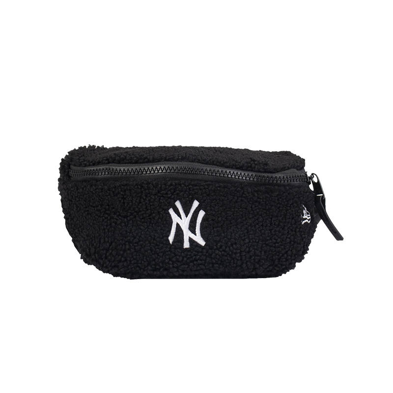 New Era MLB Collaboration New York Yankees Fabric Crossbody Bag, Shoulder Bag, Fanny Pack Regular Unisex Black