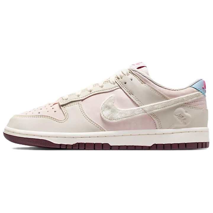 Nike Nike Dunk Low top Skateboard Shoes Women's Beige Pink
