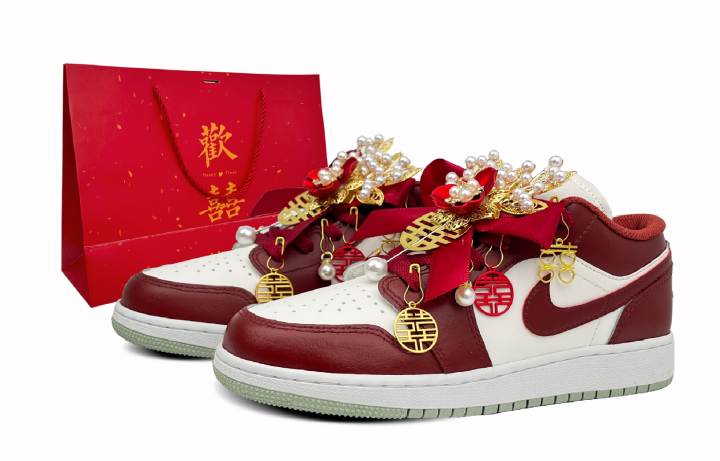 Jordan Jordan Air Jordan 1 Low top Basketball Shoes Women's Red White