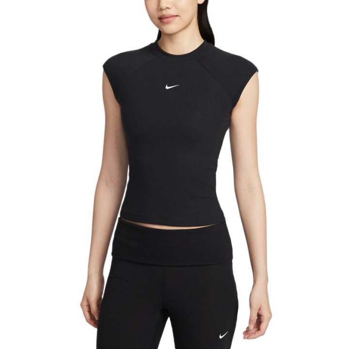 Nike Nike T Shirts Women's Black Crew Neck Moderate