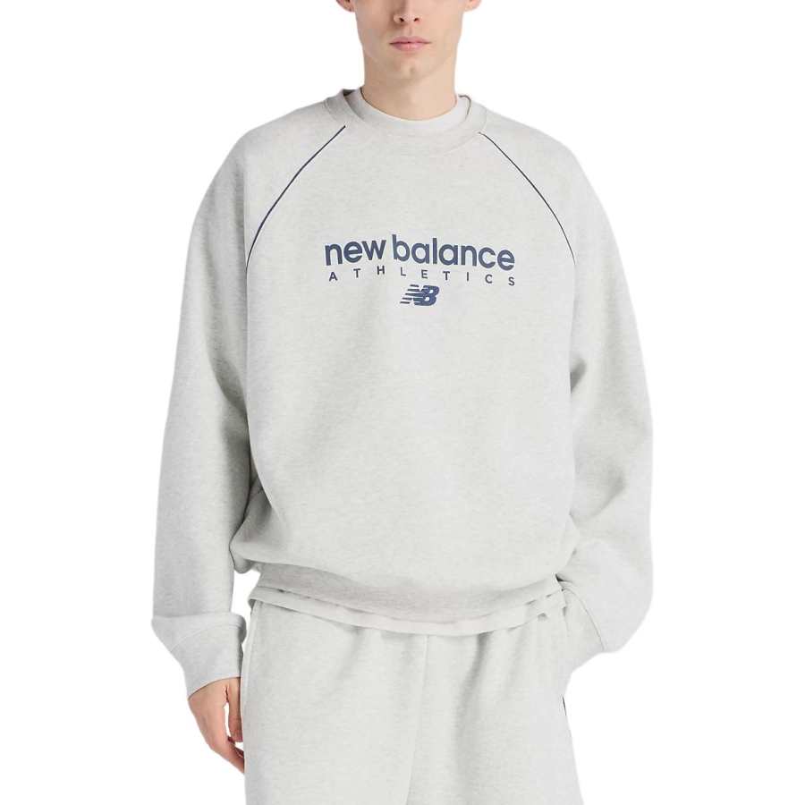 New Balance New Balance Sweatshirts Men's Ash Heather With NB NAVY Crew Neck Moderate