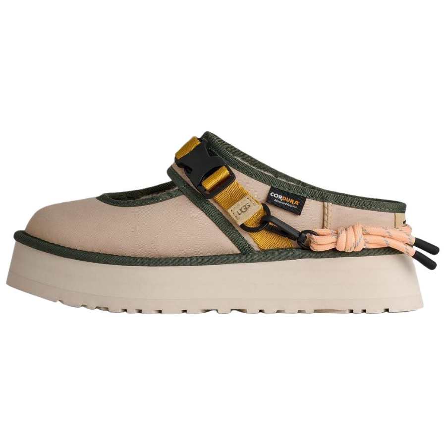 UGG EVA Abrasion Resistant Closed Toe Slippers Women's Sand Castle Brown