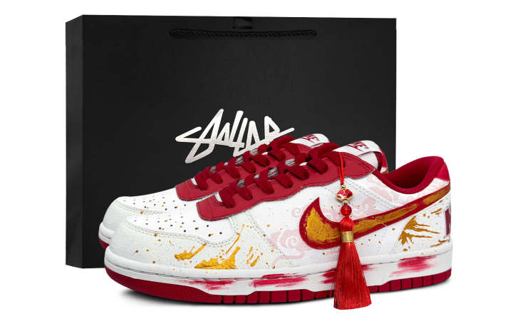 Nike Nike Big Low top Skateboard Shoes Men's Gold Red