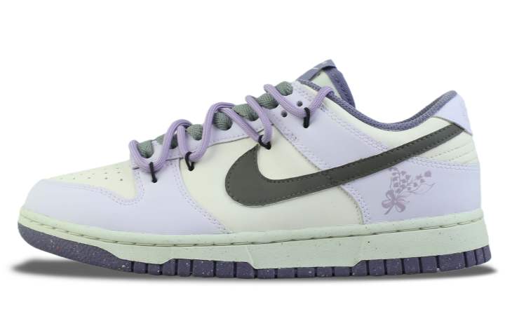 Nike Nike Dunk Low top Skateboard Shoes Women's Purple