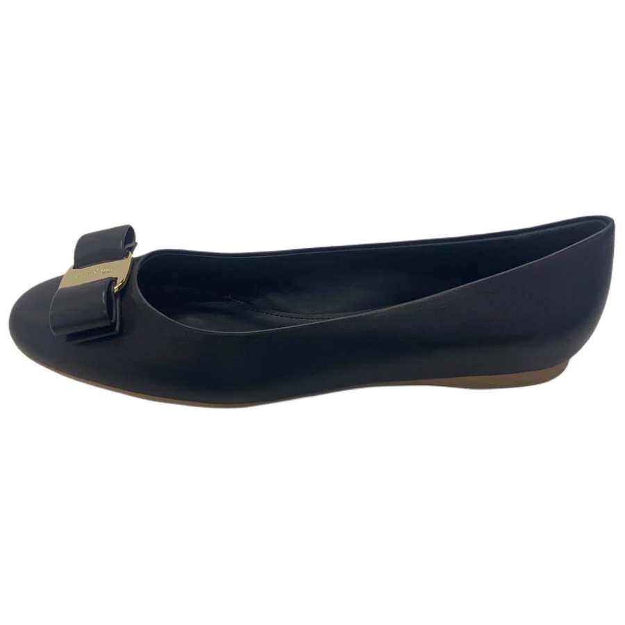 FERRAGAMO Leather Casual Shoes Women's Black