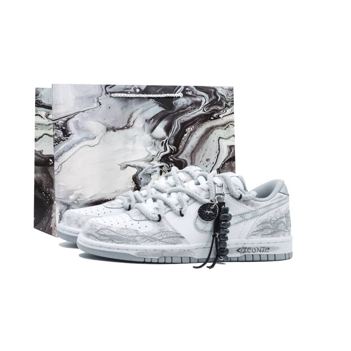Nike Nike Big Flowing Cloud Seal Low top Skateboard Shoes Men's Gray White