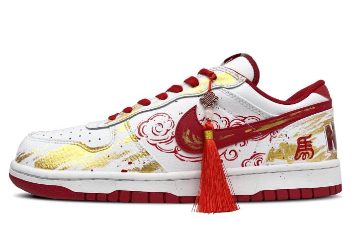 Nike Nike Big Low top Skateboard Shoes Men's Gold Red