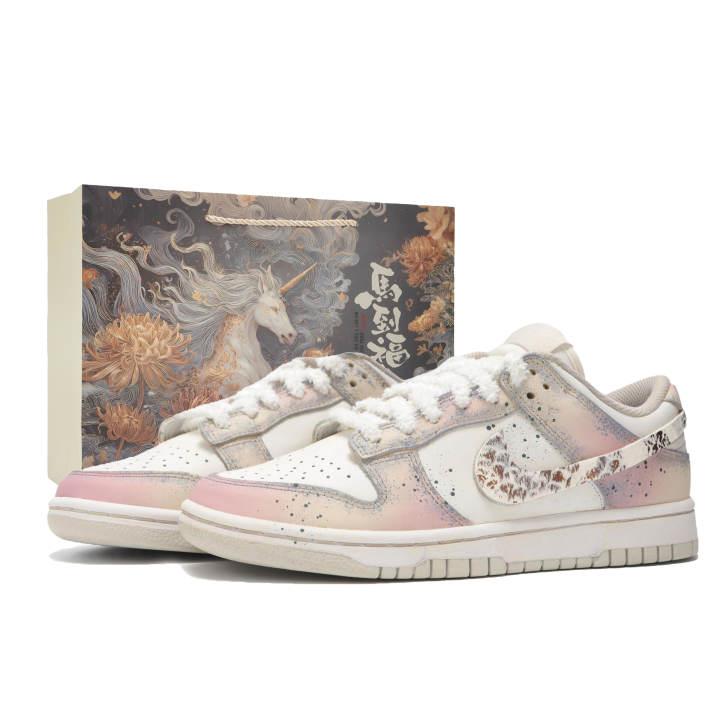 Nike Nike Dunk Cushioning Low top Skateboard Shoes Men's Pastel Pink