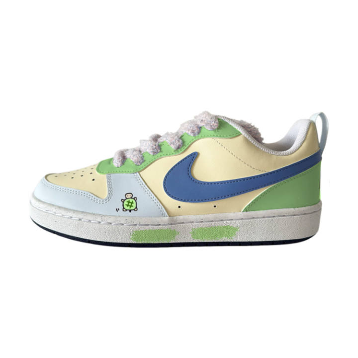 Nike Nike Court Borough Turtle Synthetic Leather Low top Kids' Skateboarding Shoes White Green